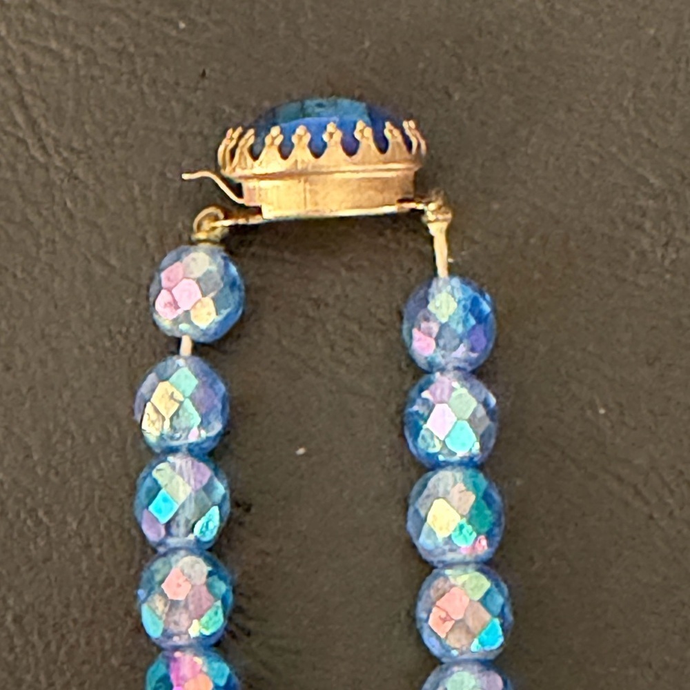 Blue Aurora Borealis Crystal Single Strand Necklace & Clip On Earring Set 1950’s - Picture 4 of 9